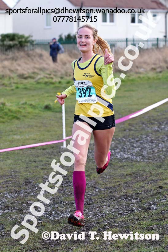 Under-15 girls NEHL, Wrekenton. Photo: David T. Hewitson/Sports for All Pics
